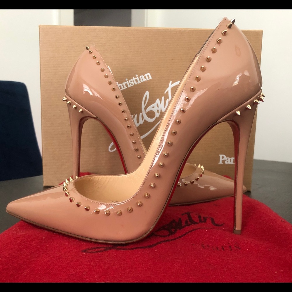 Christian Louboutin Anjalina nude spike 38 patent